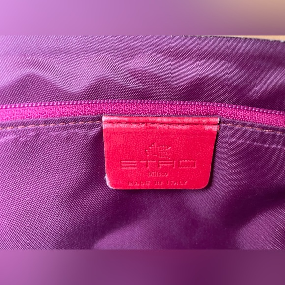 **SOLD** Vintage Etro Iconic Paisley Shoulder Bag - Picture 5 of 16